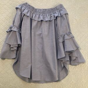 Sara Campbell light blue ruffled sleeve blouse. Women’s size XS.